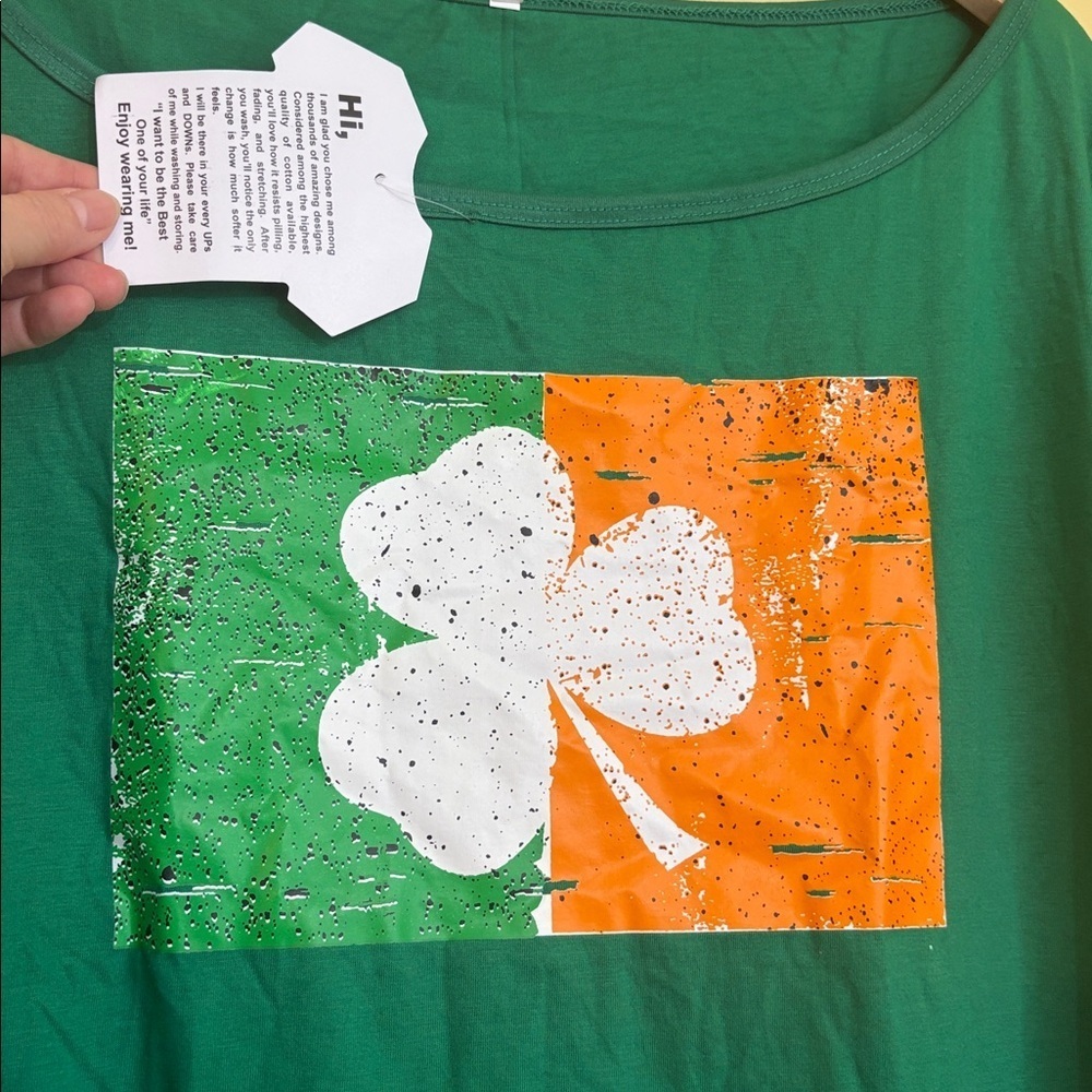 Miracle Artistic NWT Green Orange Shamrock Long Sleeve Boatneck Shirt Top Tee M - Picture 4 of 9